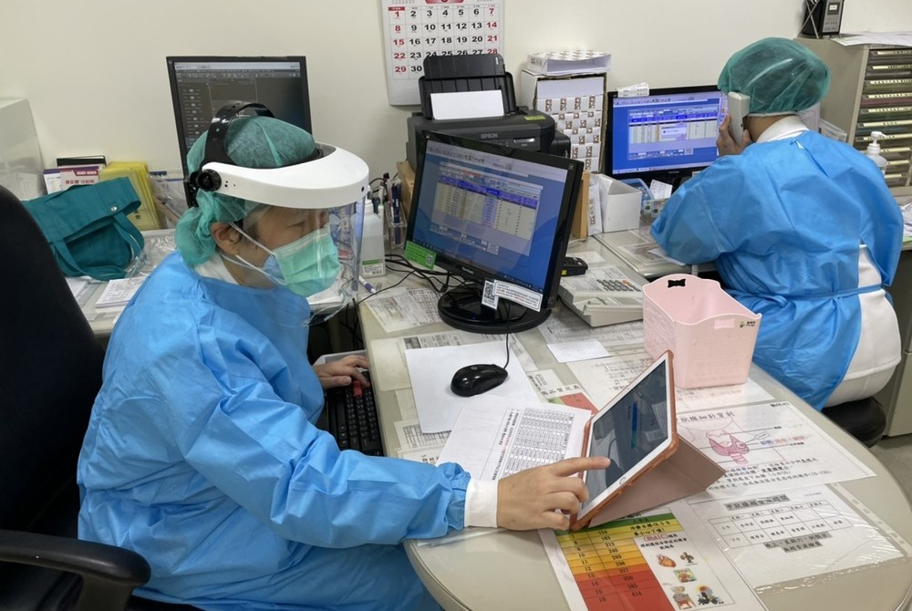 Cyber-Physical Integration with Smart Healthcare